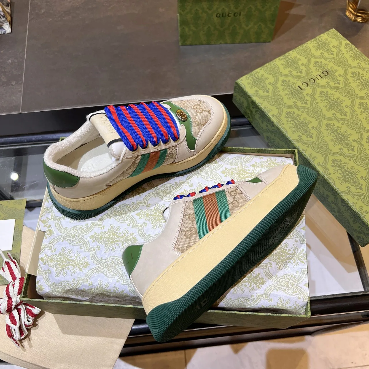 Кроссовки Женские Gucci 907445