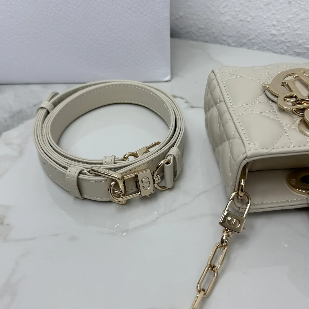 Классические Сумки Женские Christian Dior 17601434