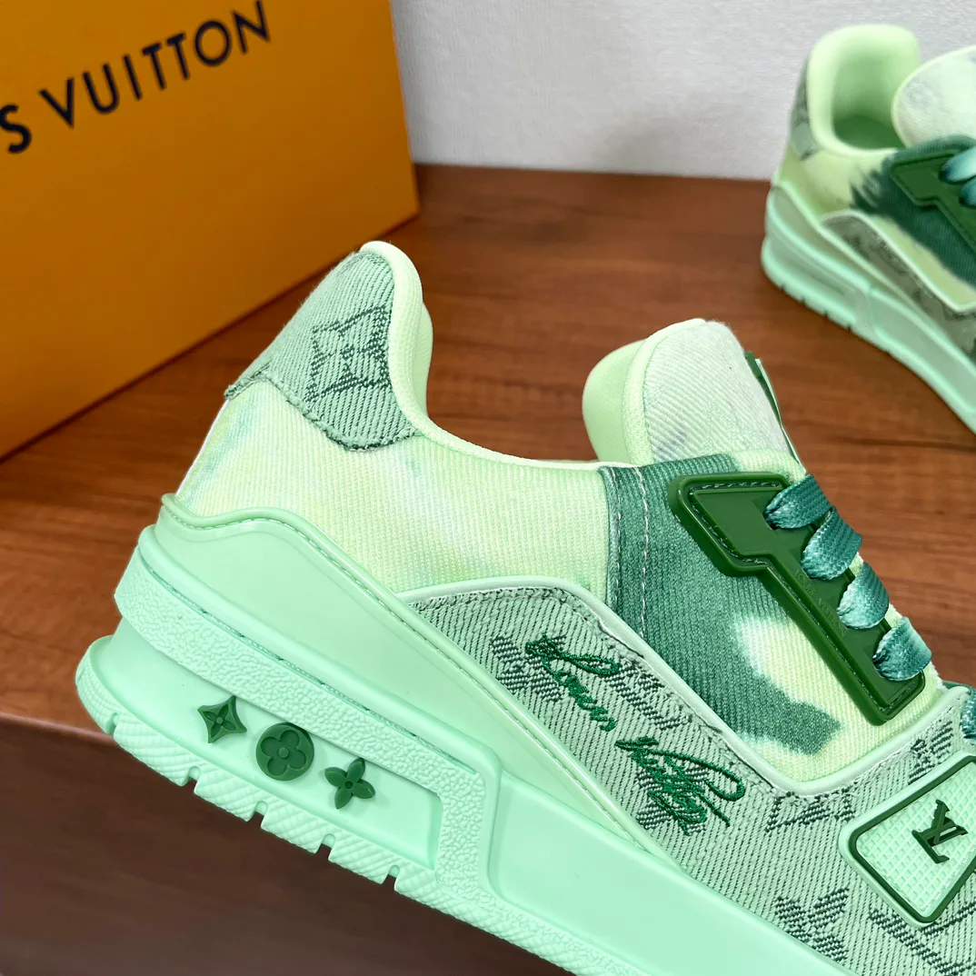 Кроссовки Мужские Louis Vuitton 9814266