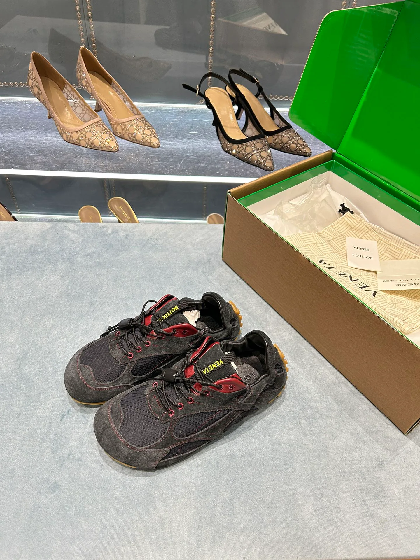 Кроссовки Женские Bottega Veneta 2383441