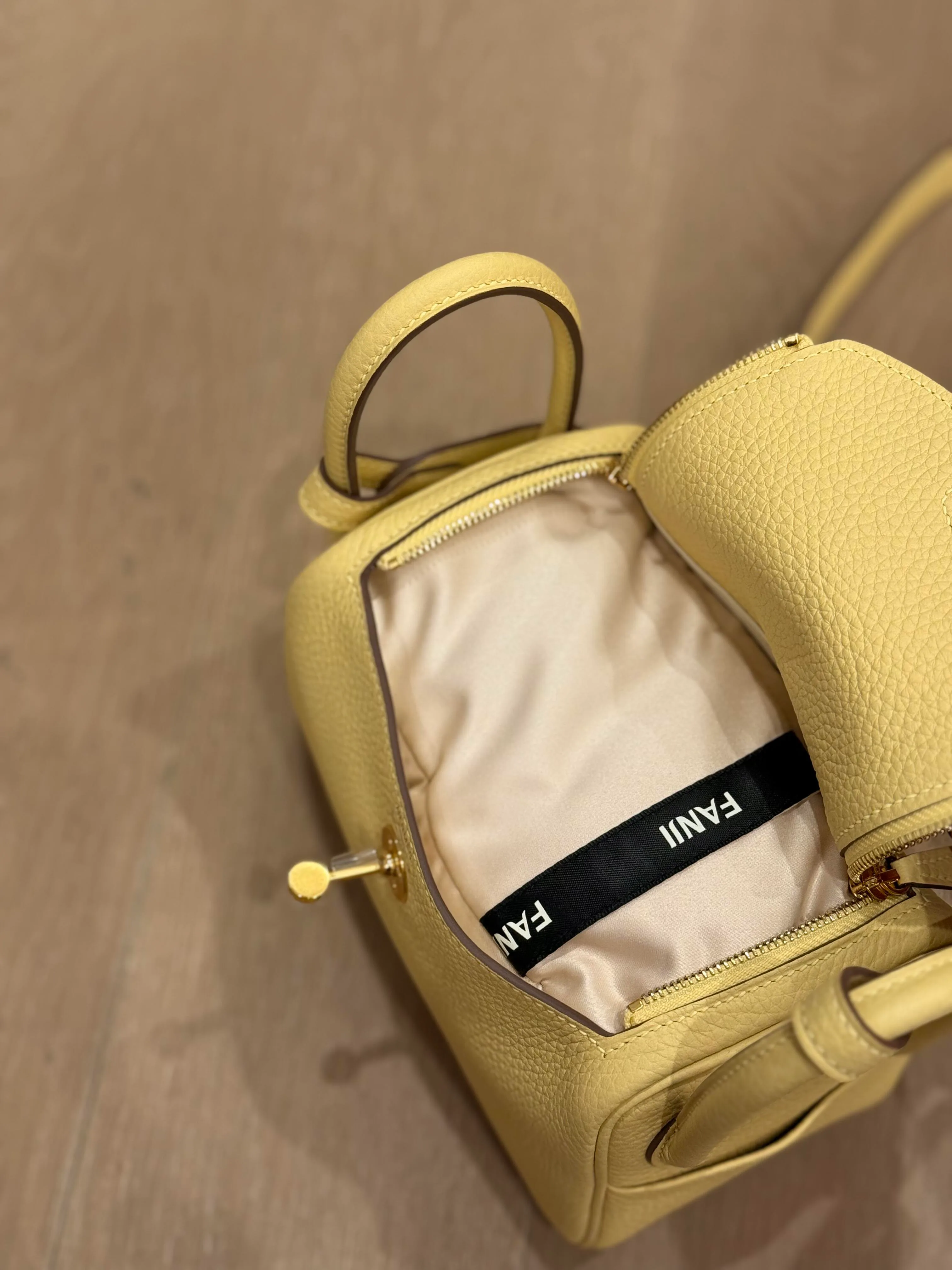 Классические Сумки Женские Hermes 18126736