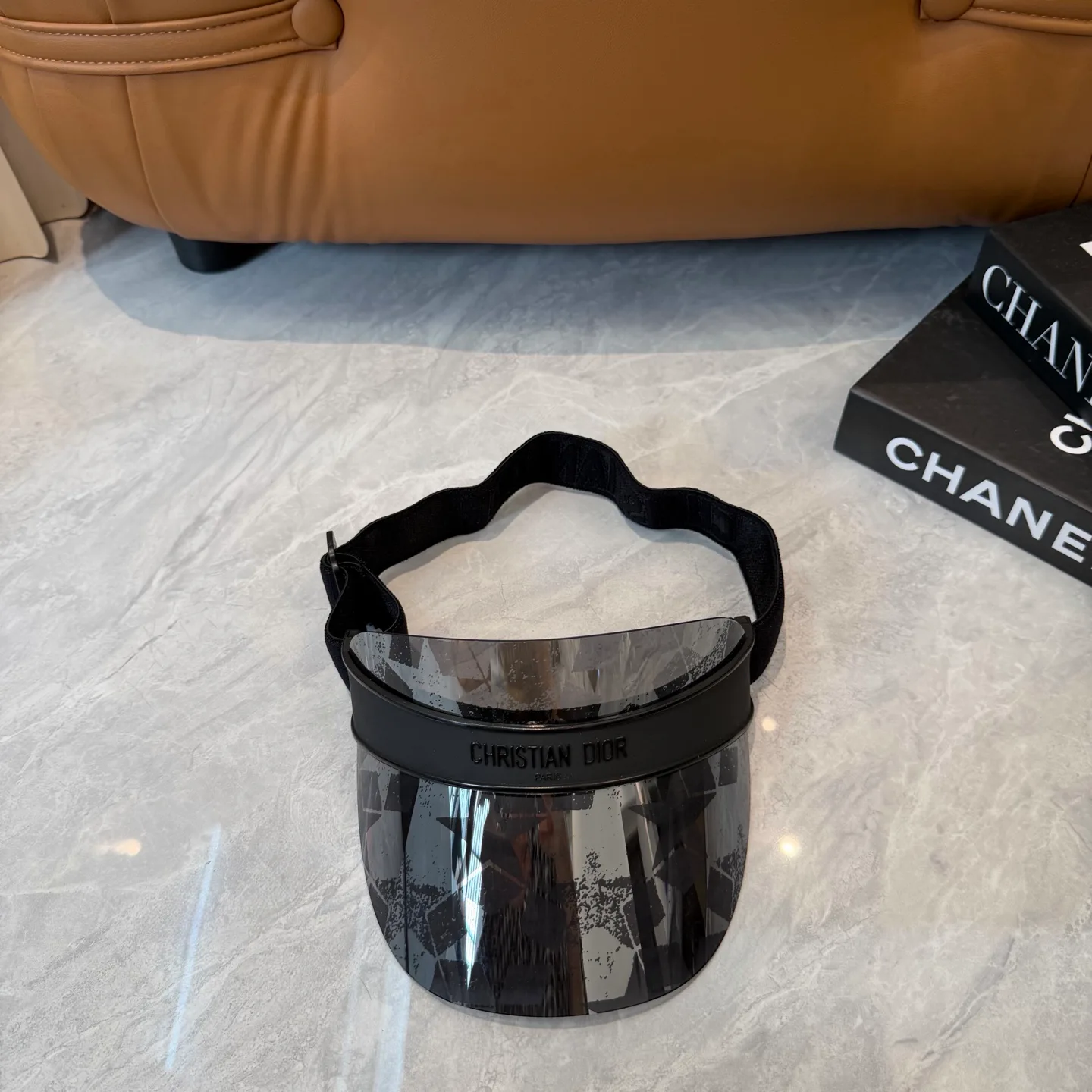 Головные Уборы Christian Dior 13294383