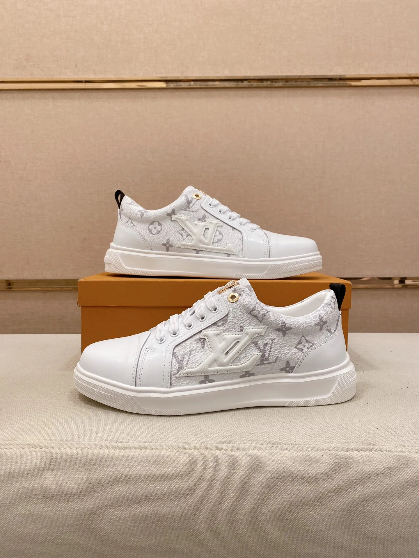 Кроссовки Мужские Louis Vuitton 1132291