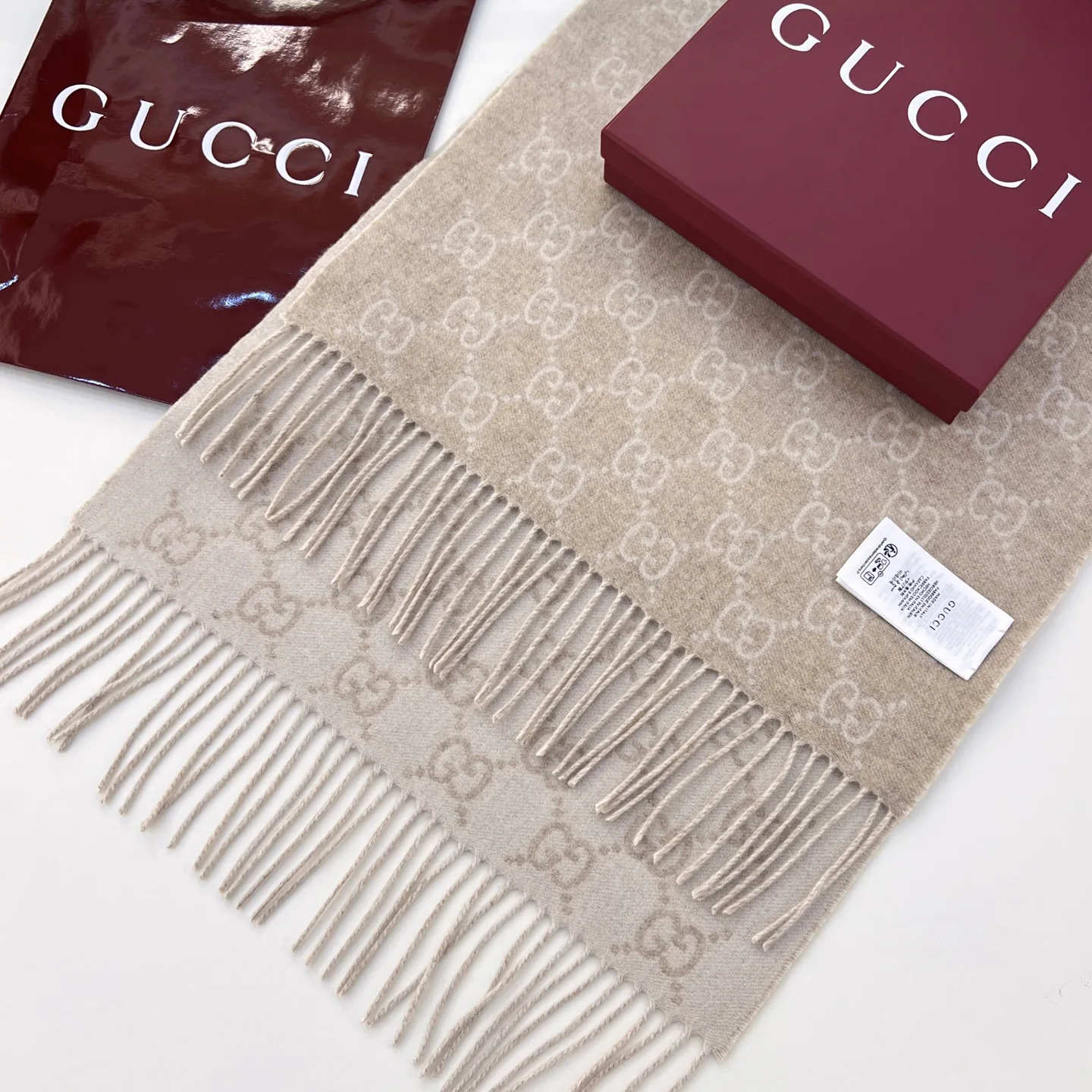 Шарфы Gucci 2592054