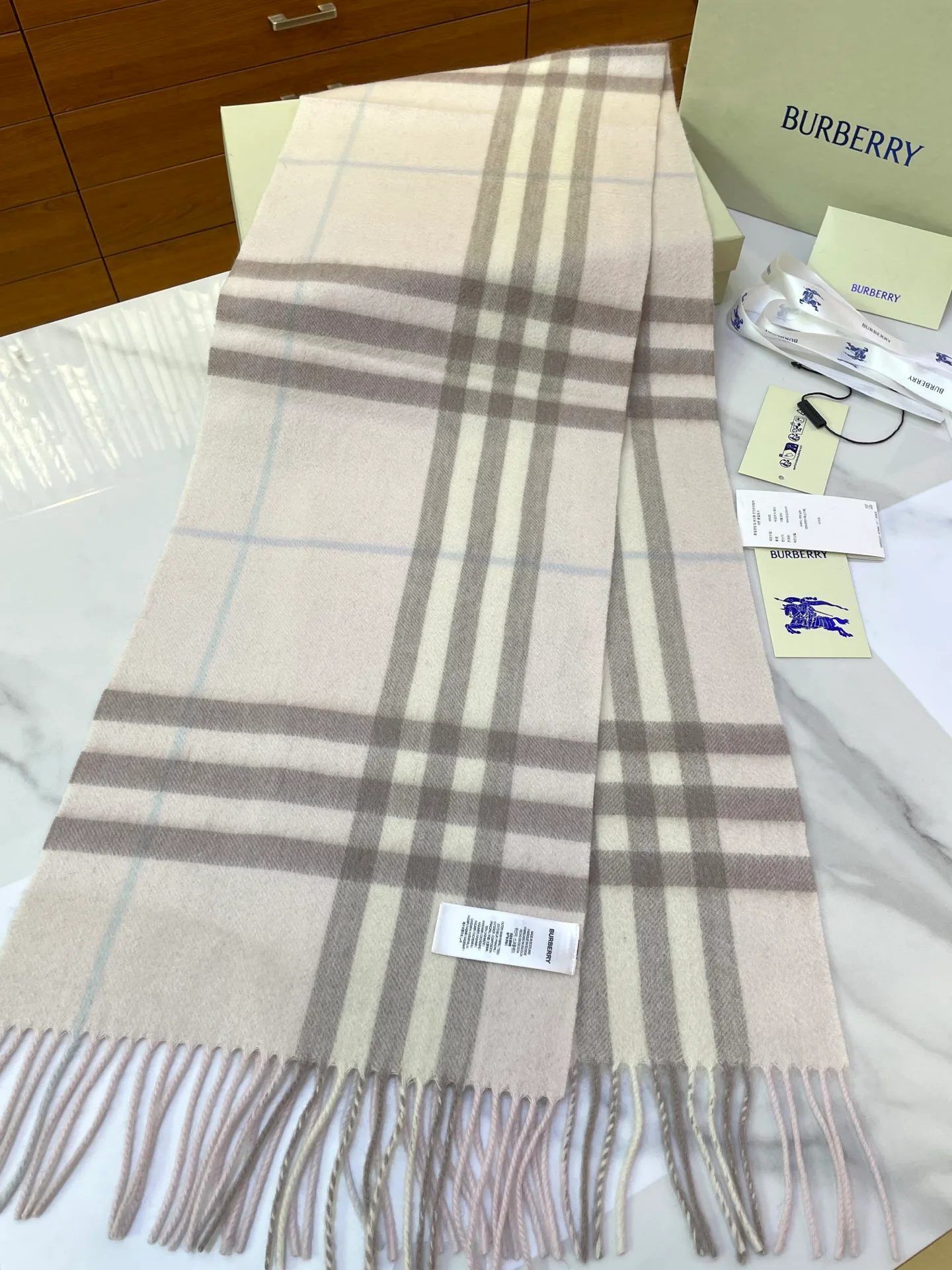 Шарфы Burberry 6645291