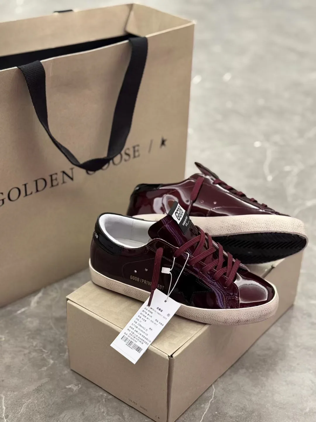Кроссовки Женские Golden Goose 18265590