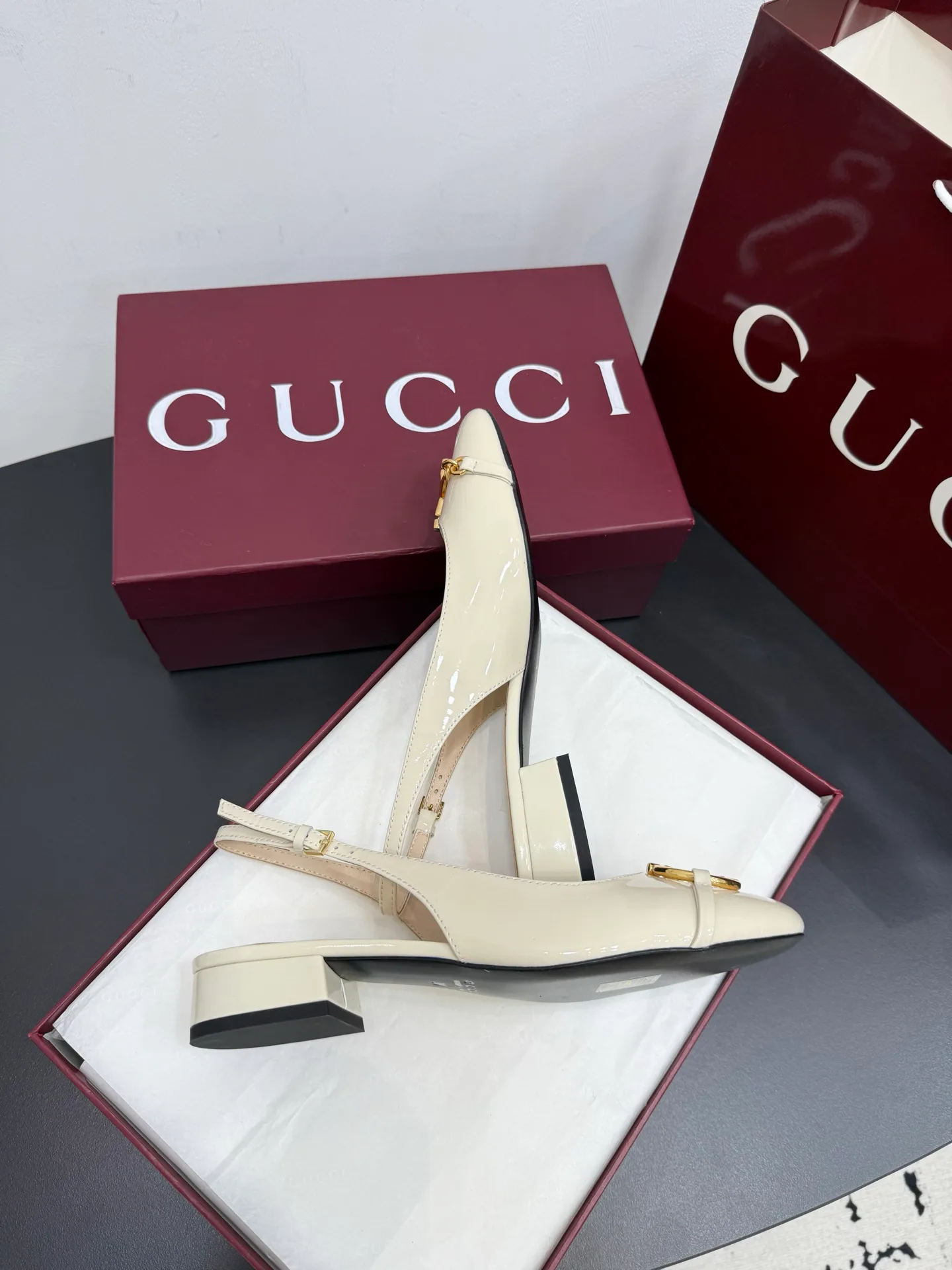 Туфли Женские Gucci 882897