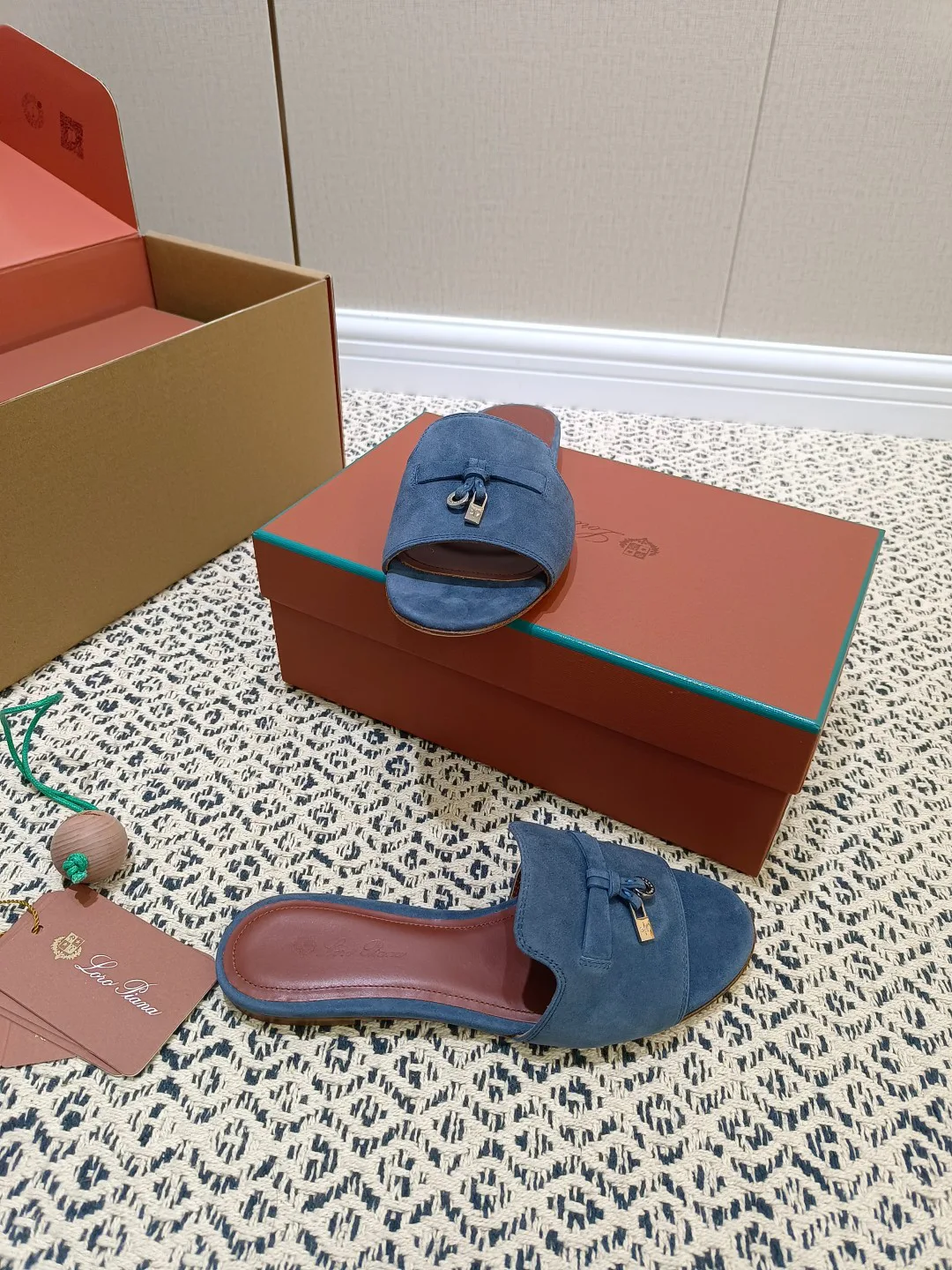 Шлепанцы Женские Loro Piana 8407