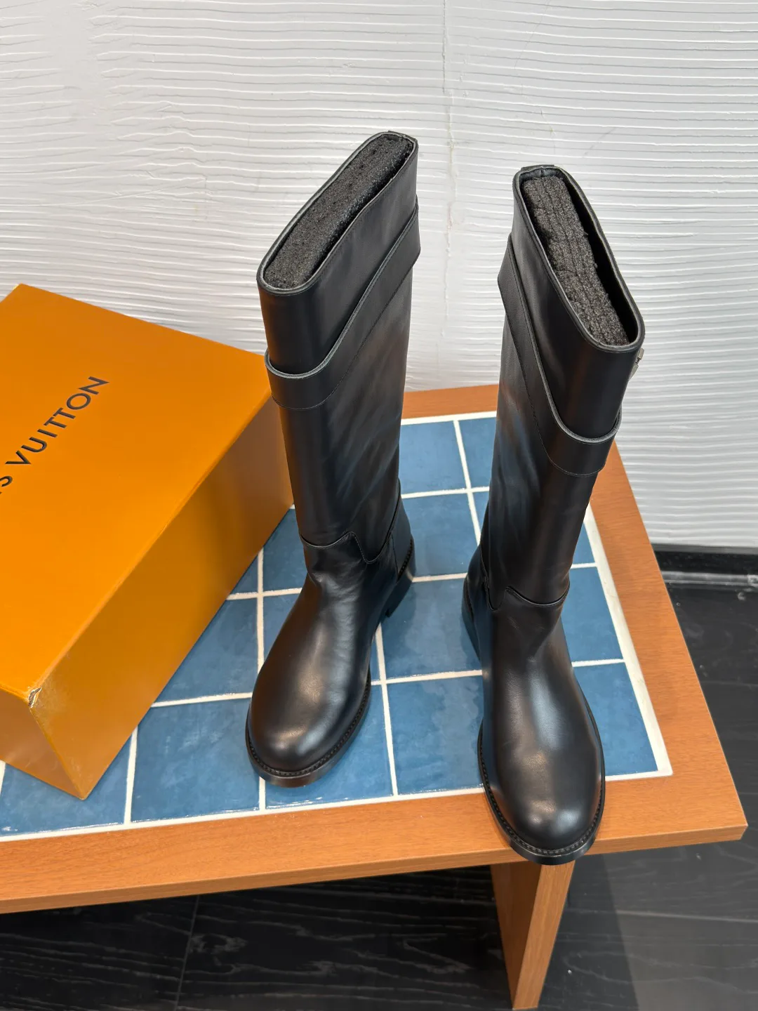 Сапоги Женские Louis Vuitton 18252026