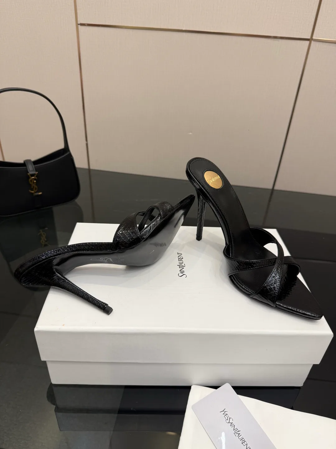 Босоножки Женские Saint Laurent 11409912