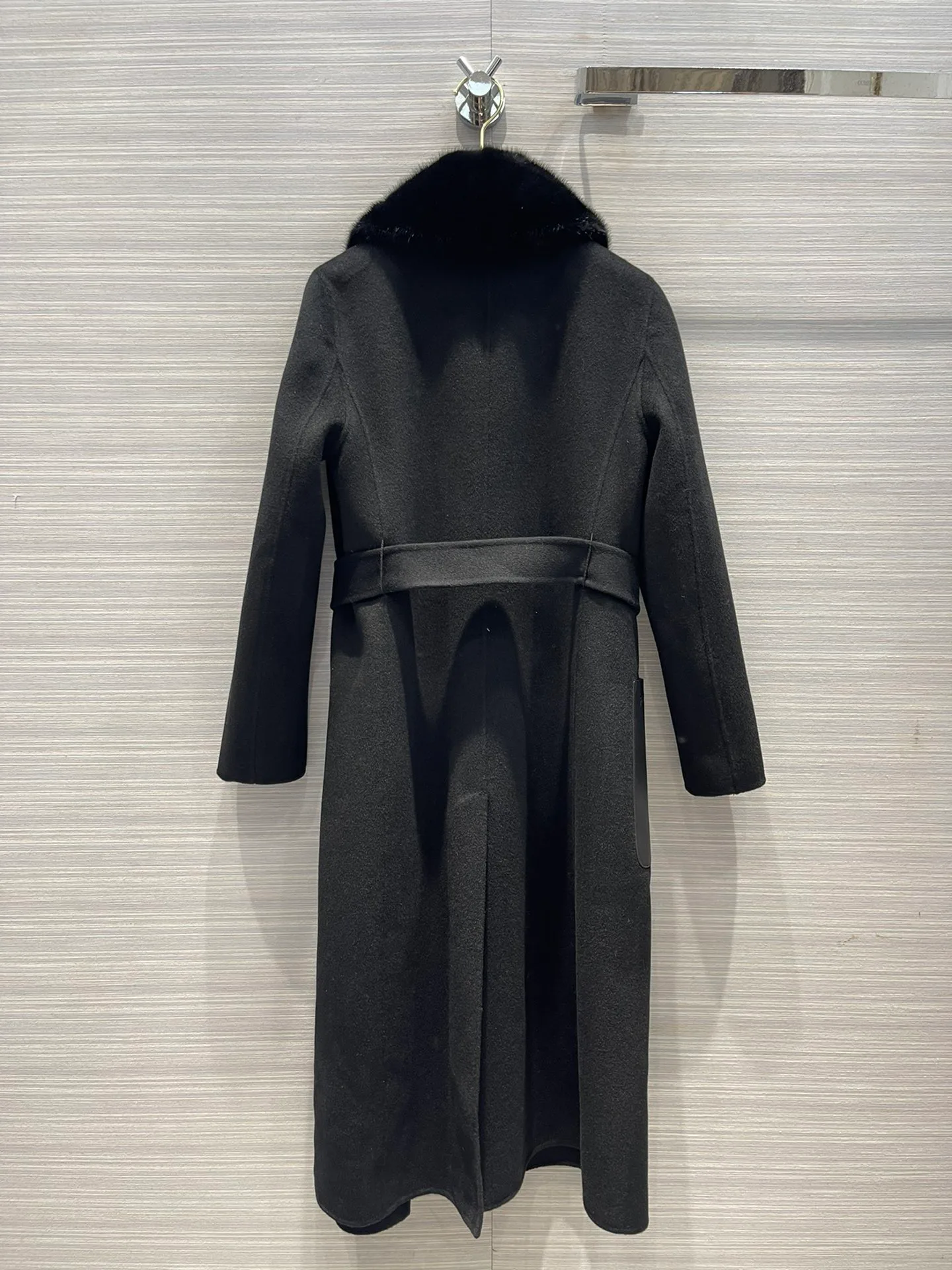 Пальто Женские Fendi 18200673