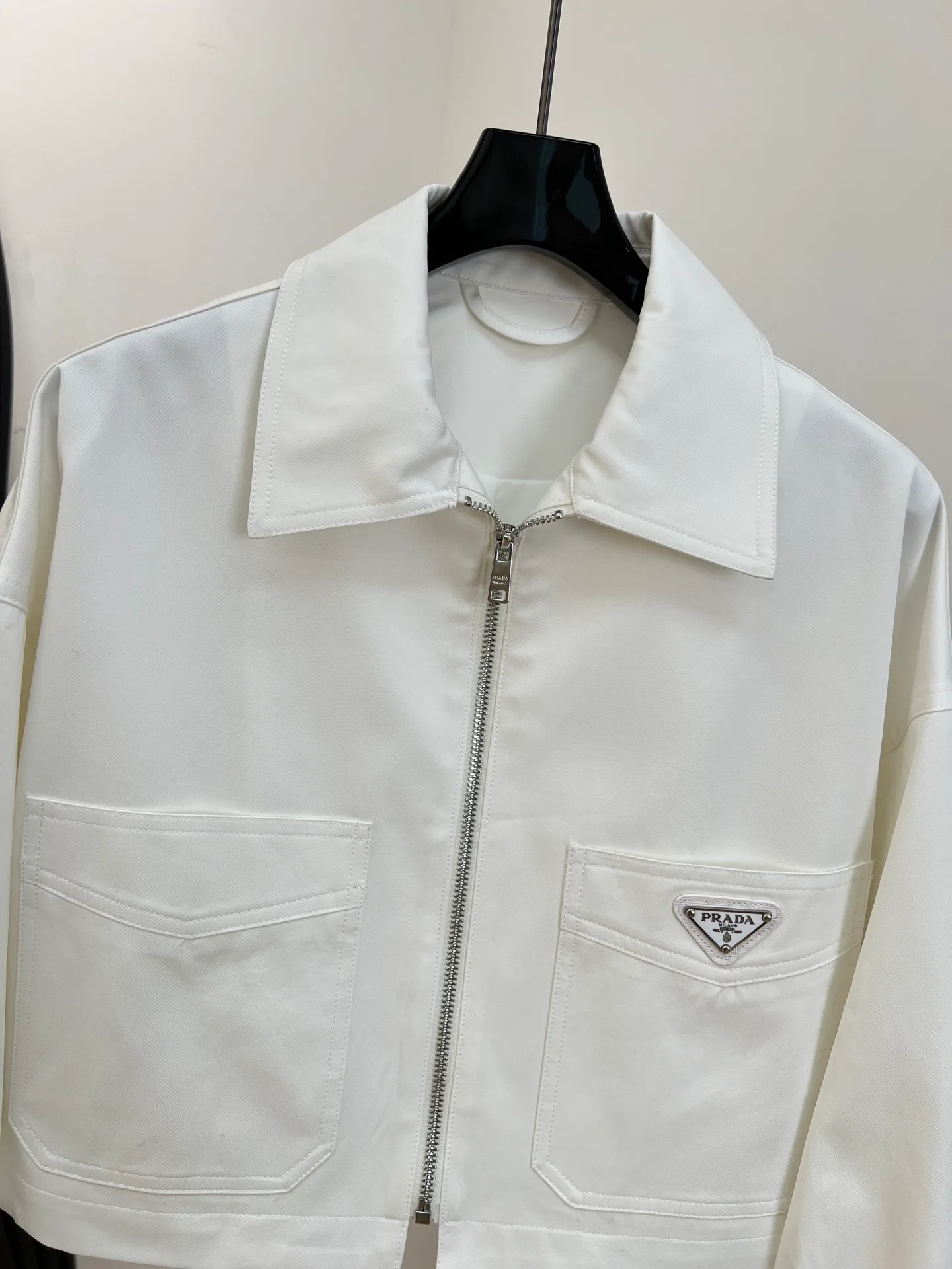 Куртки И Пуховики Женские Prada 18149664