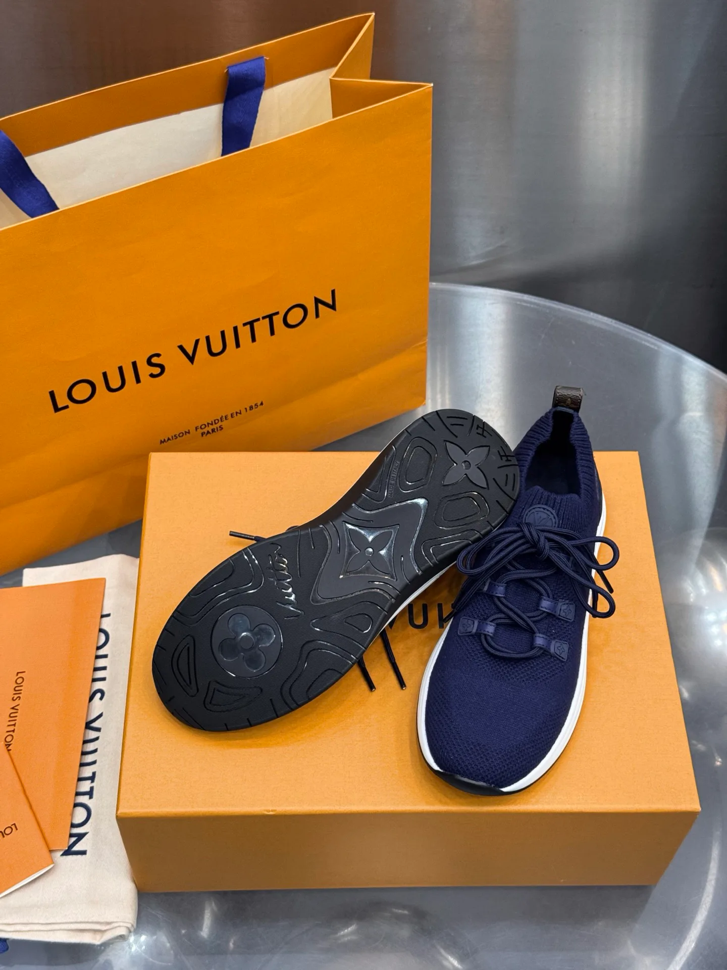 Кроссовки Женские Louis Vuitton 18202478