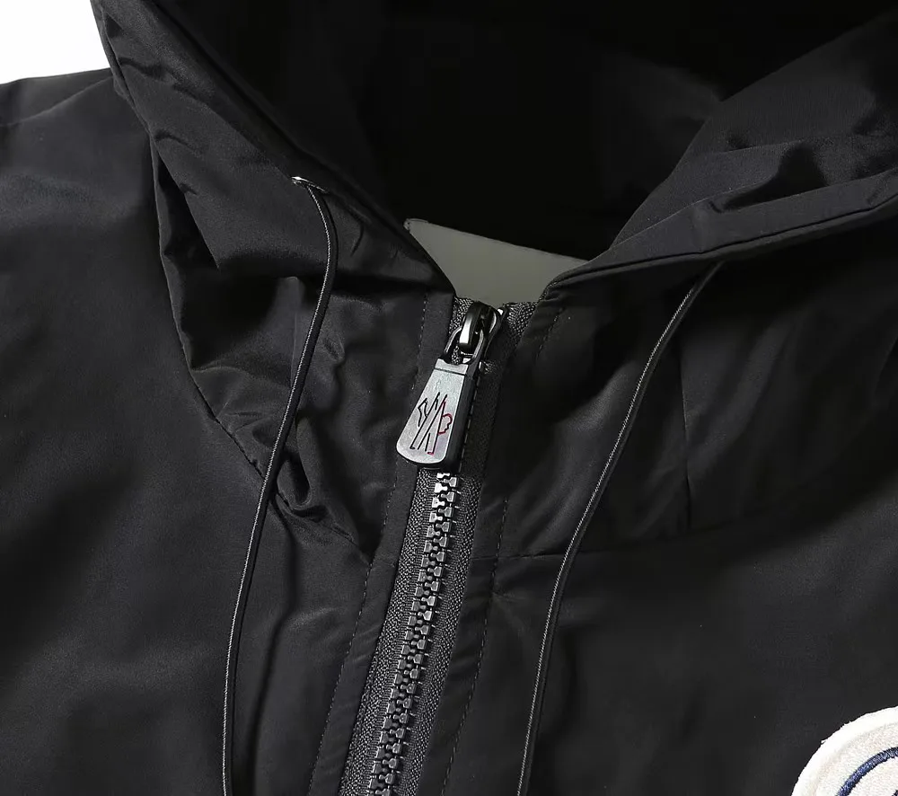 Куртки И Пуховики Мужские Moncler 5091873