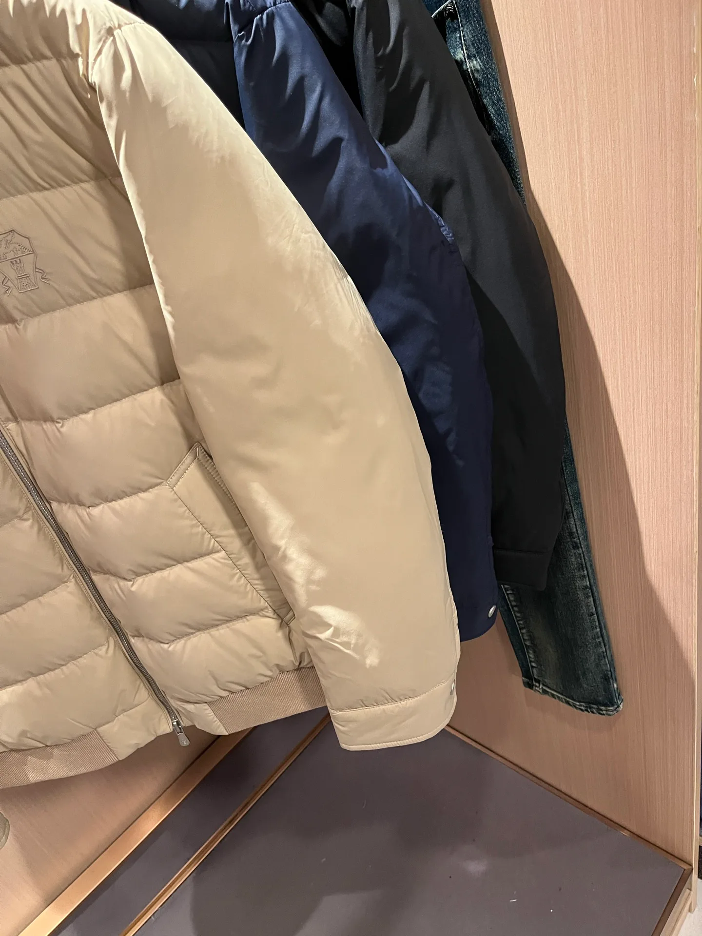 Куртки И Пуховики Мужские Brunello Cucinelli 1082311