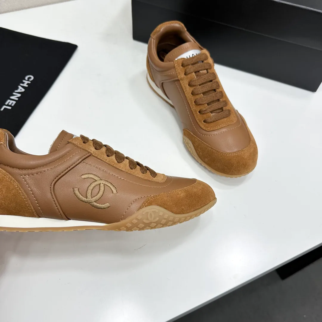 Кроссовки Женские Chanel 18083878