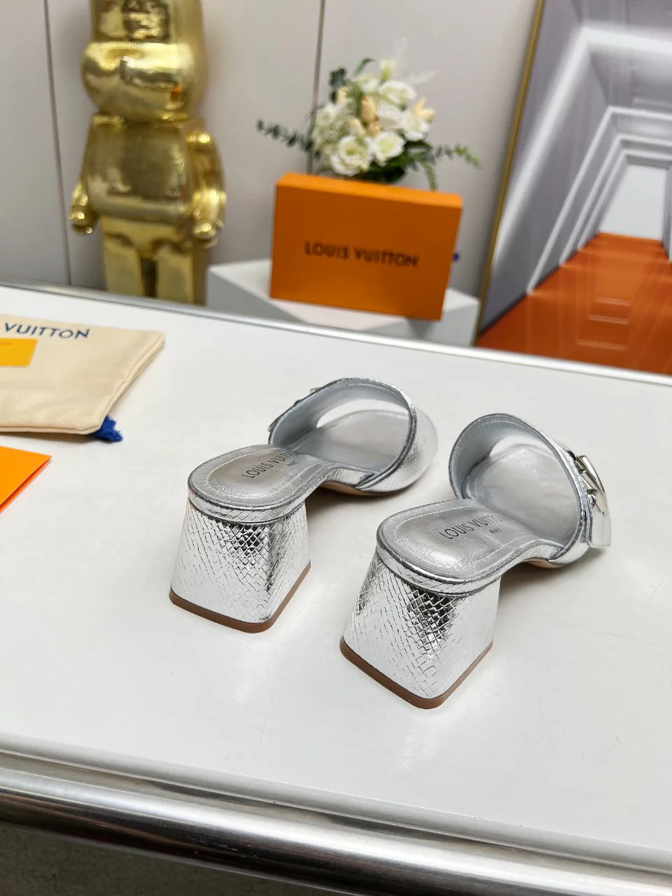 Сандалии Женские Louis Vuitton 9623624