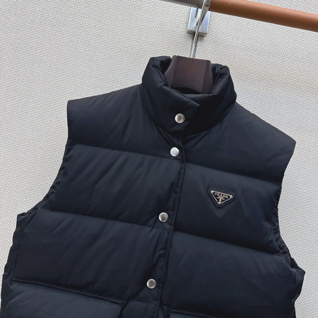 Жилеты Женские Prada 18183473