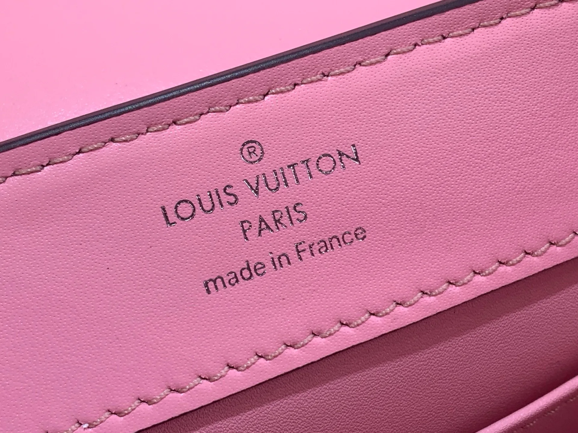 Сумки На Ремне Женские Louis Vuitton 5904534