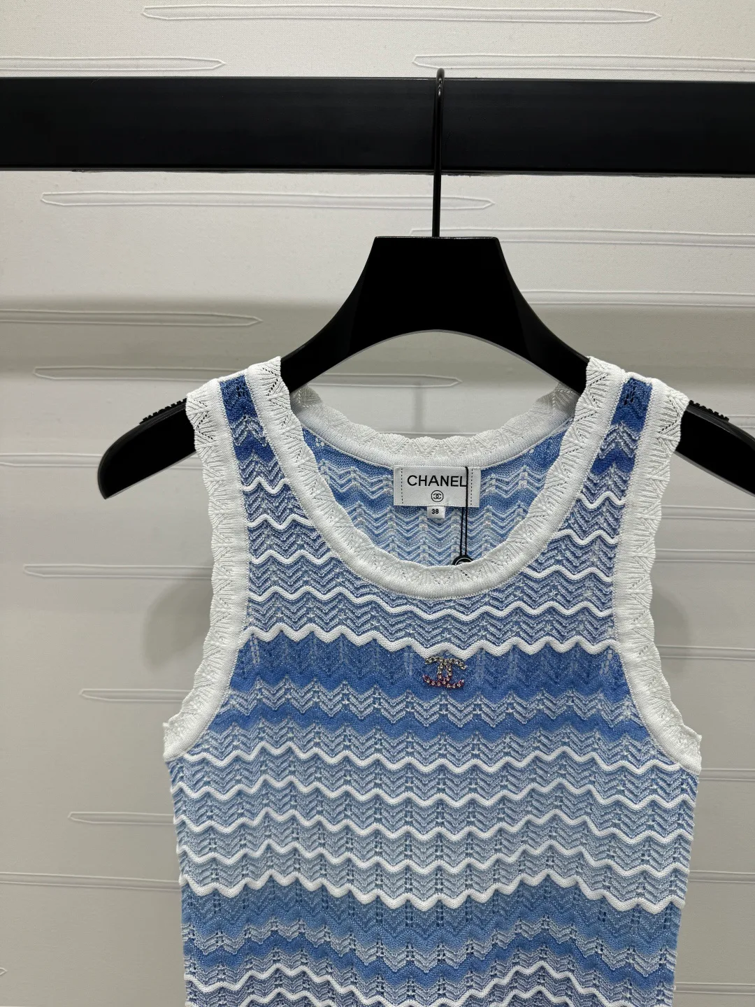 Жилеты Женские Chanel 10782434