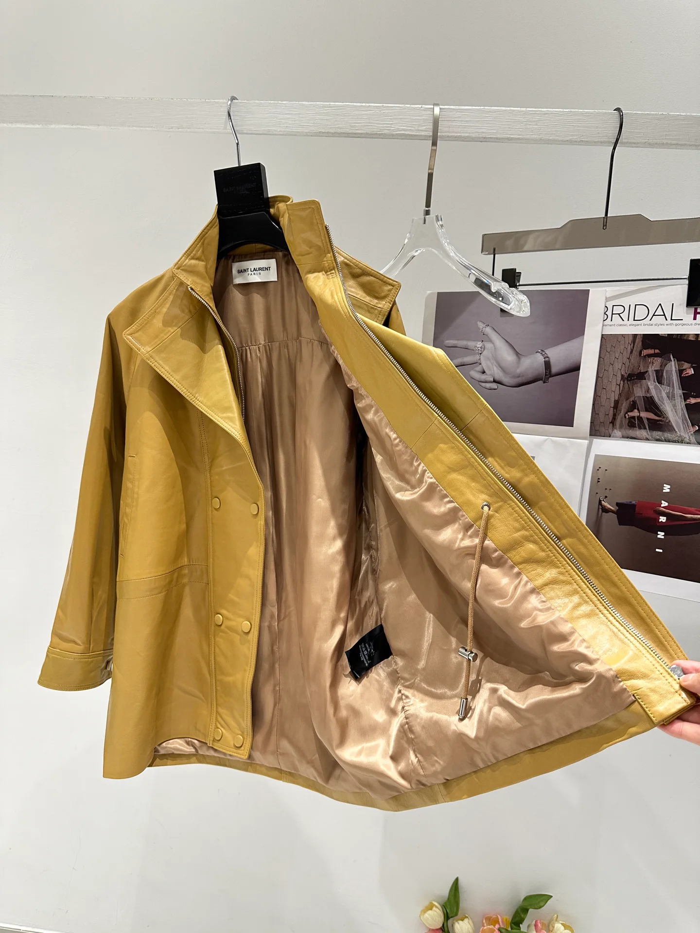 Кожаные Куртки И Дублёнки Женские Saint Laurent 11598171