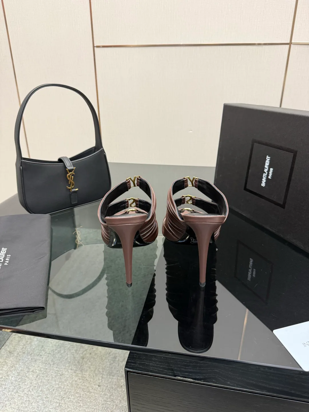 Сандалии Женские Saint Laurent 9317896
