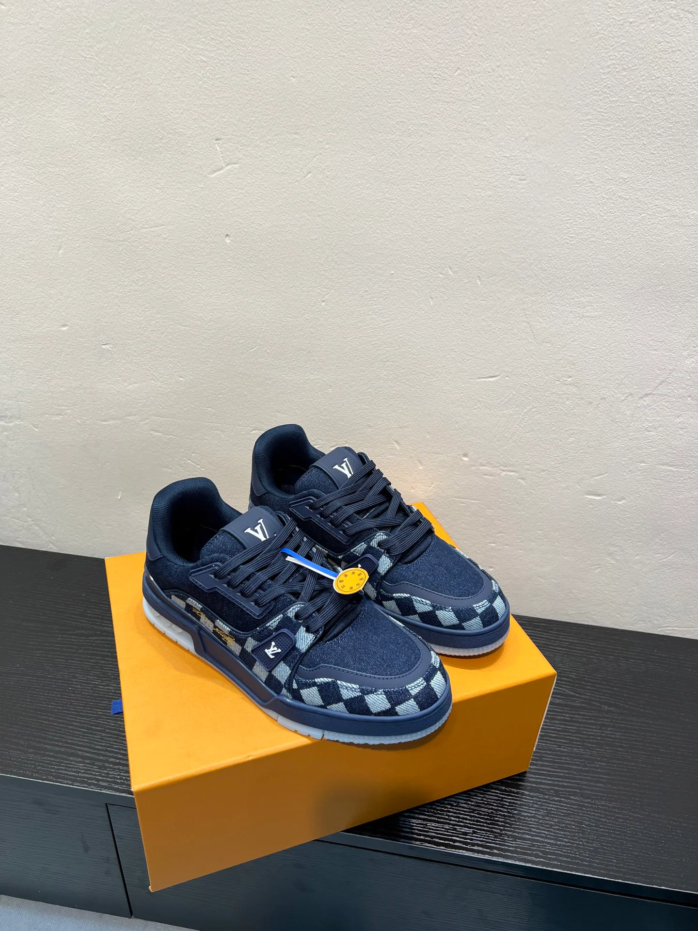 Кроссовки Женские Louis Vuitton 4541297