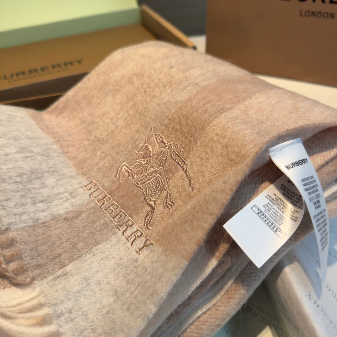 Шарфы Burberry 4738595