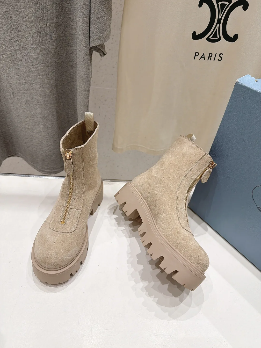 Ботинки Женские Prada 19133657