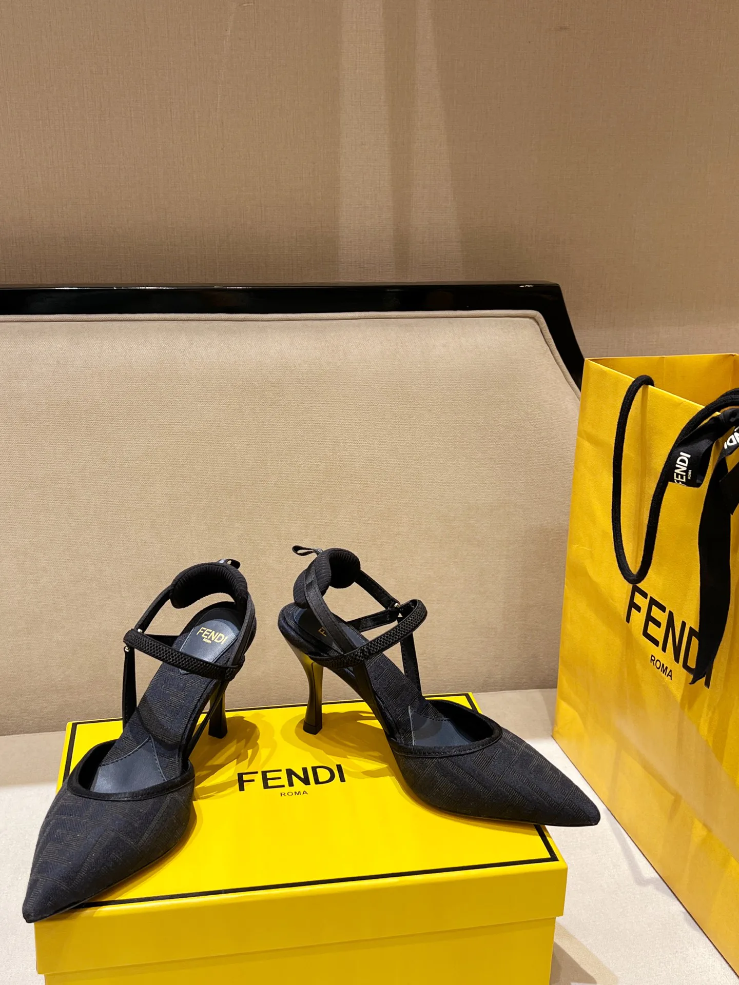 Туфли Женские Fendi 17392051