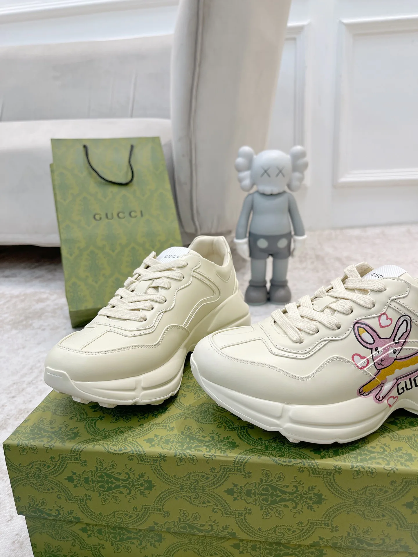 Кроссовки Женские Gucci 375872