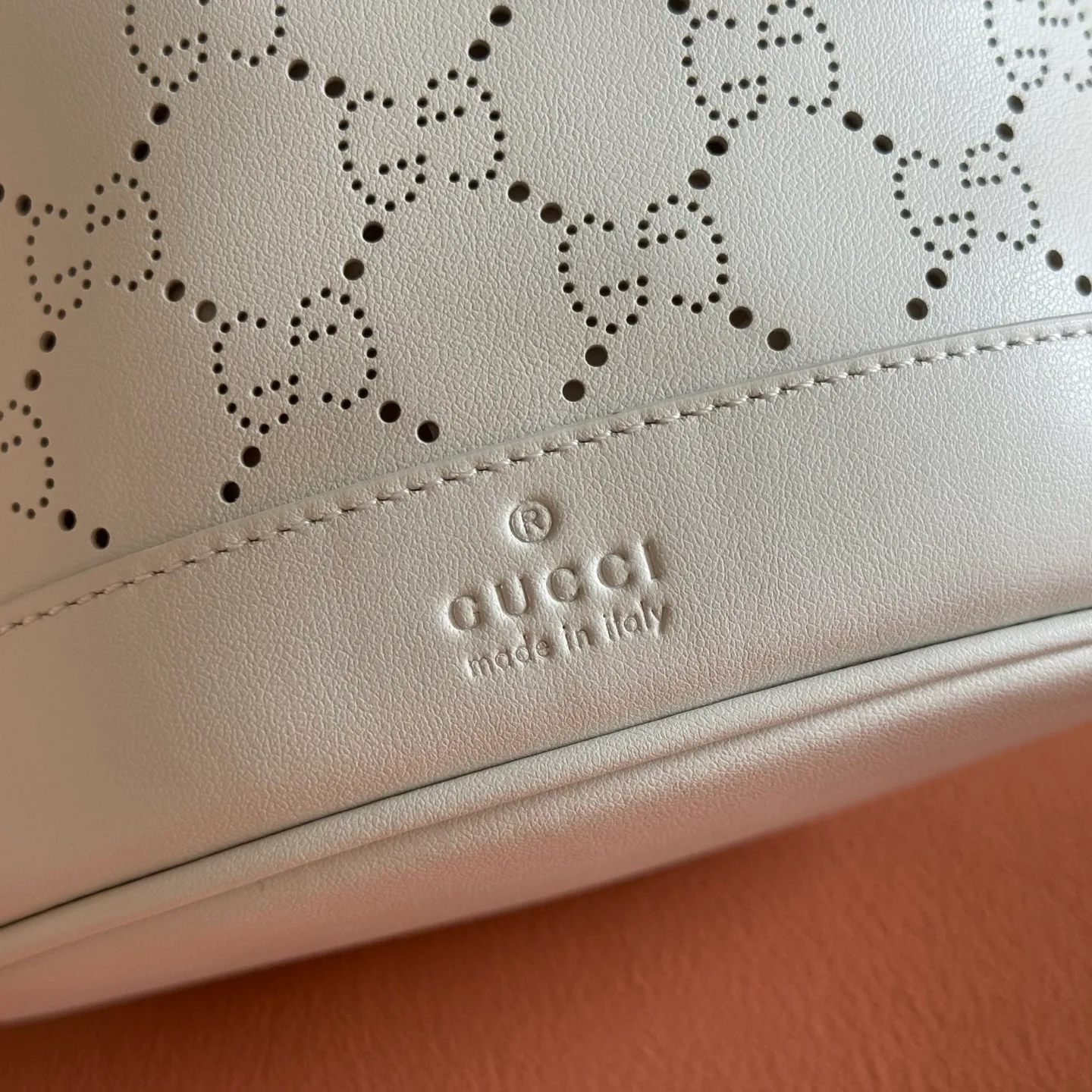 Классические Сумки Женские Gucci 18148084