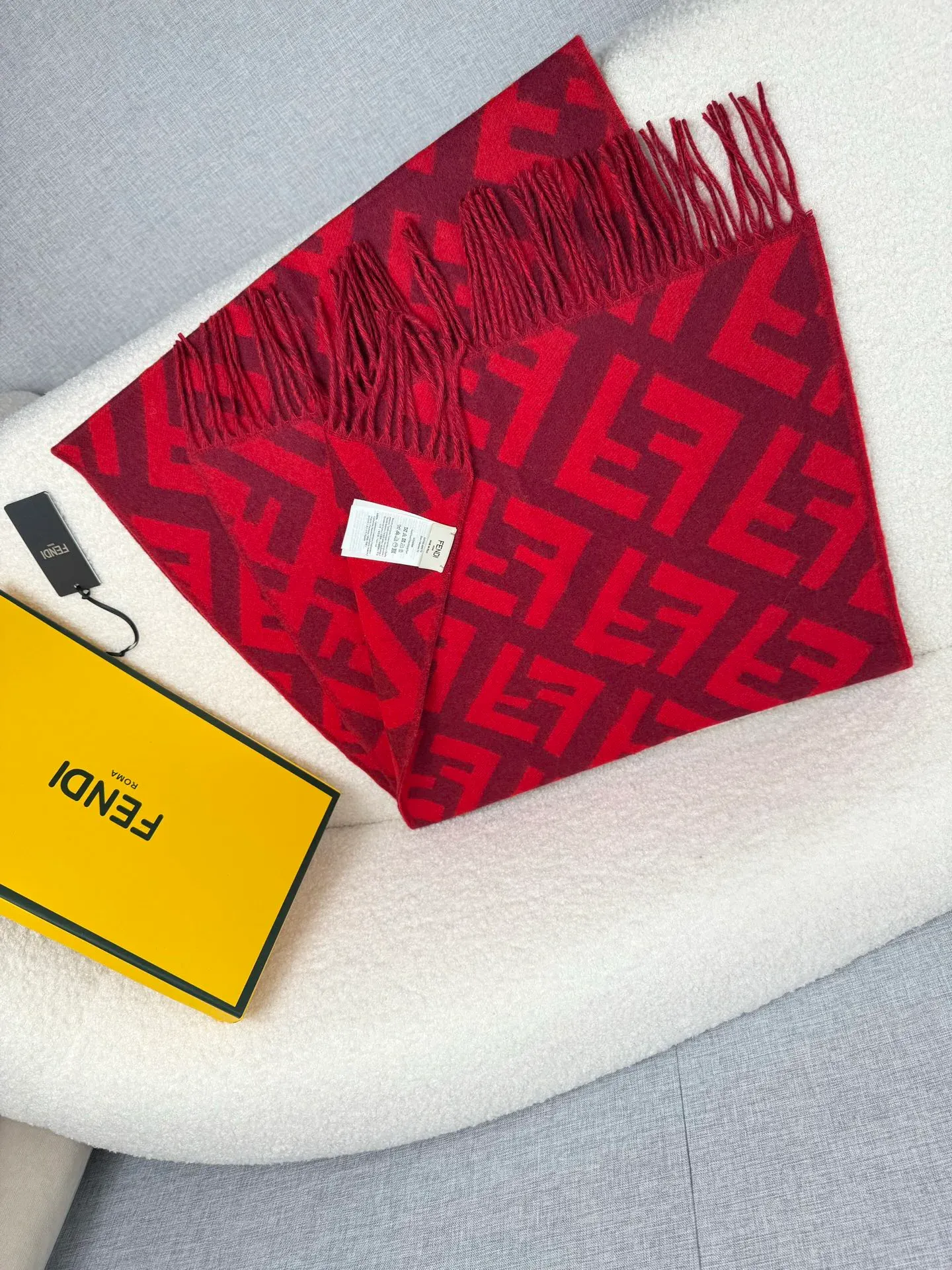 Шарфы Fendi 5545579