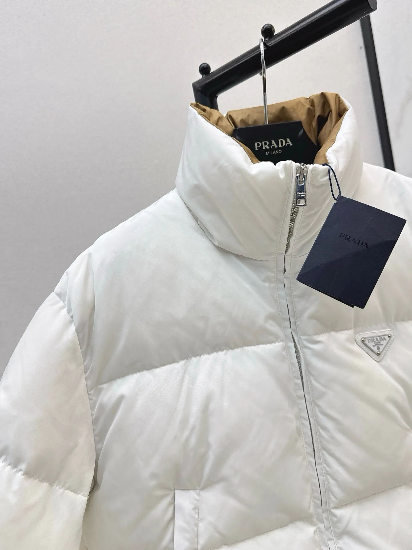 Куртки И Пуховики Женские Prada 19323453