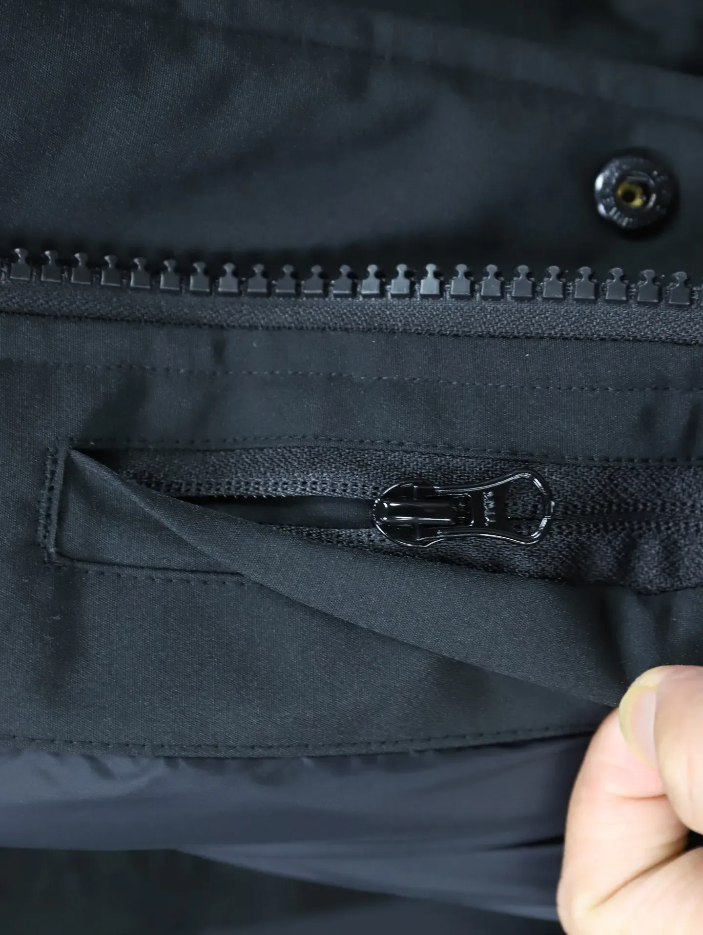 Куртки И Пуховики Женские Canada Goose 121933