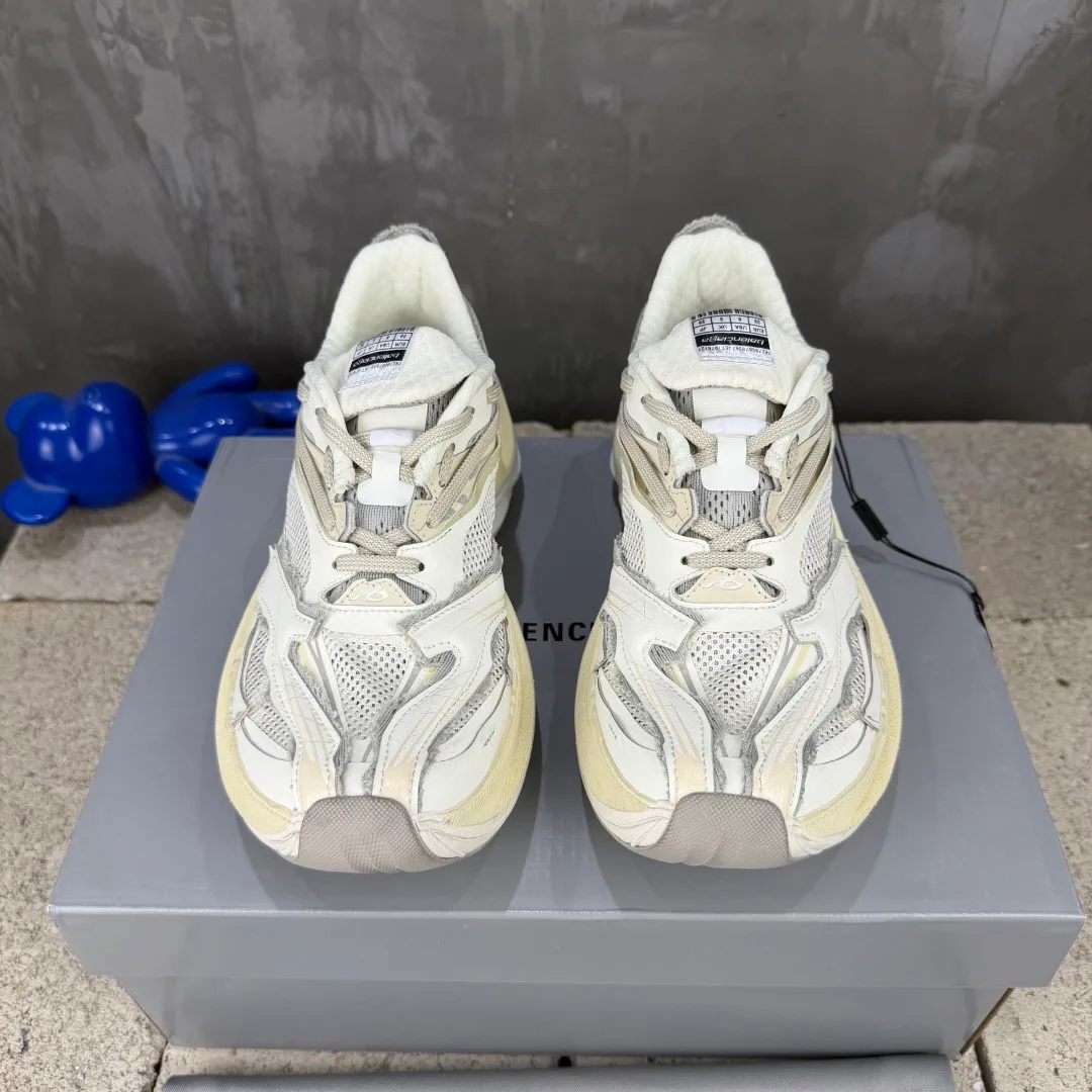 Кроссовки Женские Balenciaga 17787124