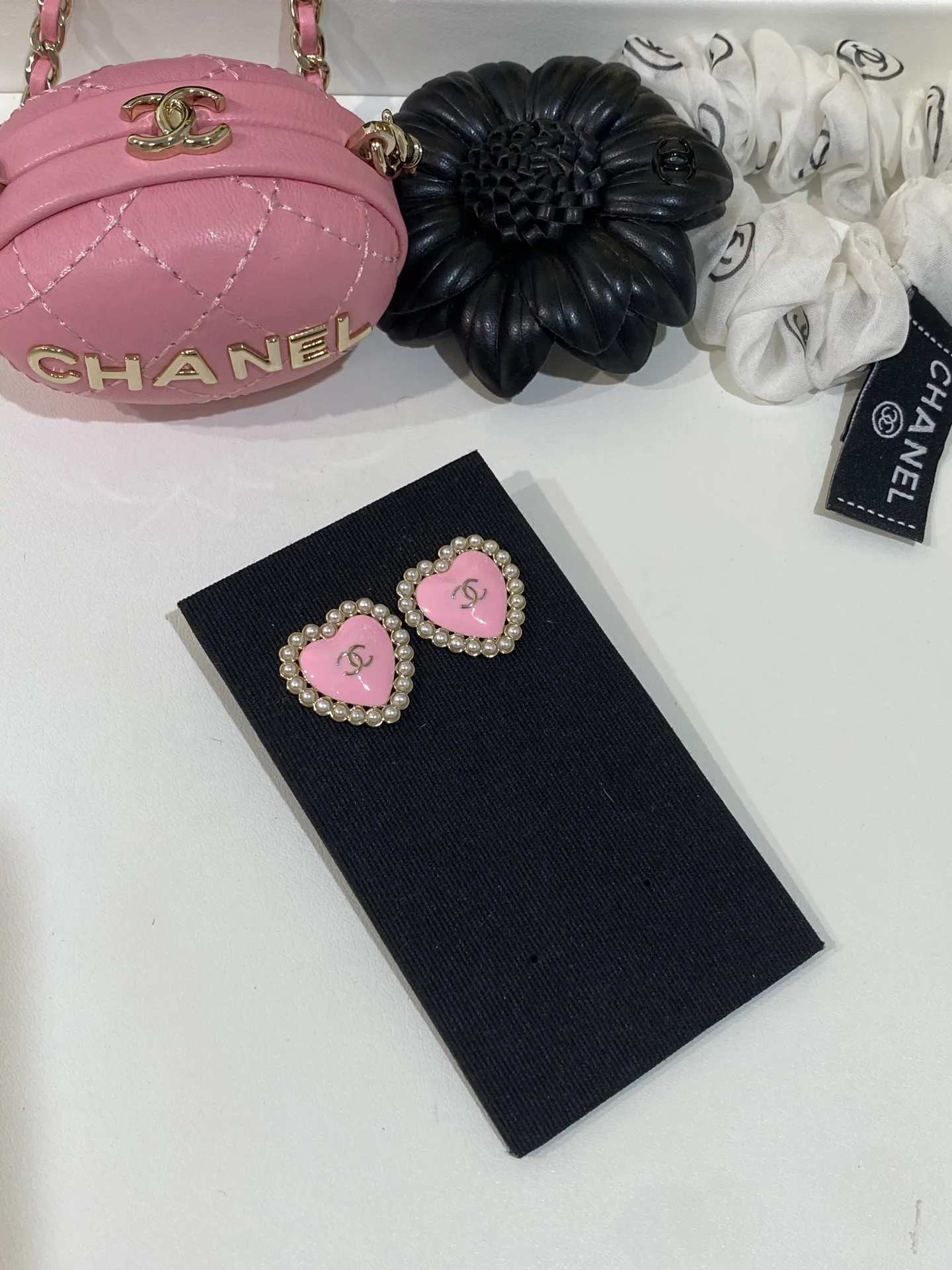 Бижутерия Chanel 18122410