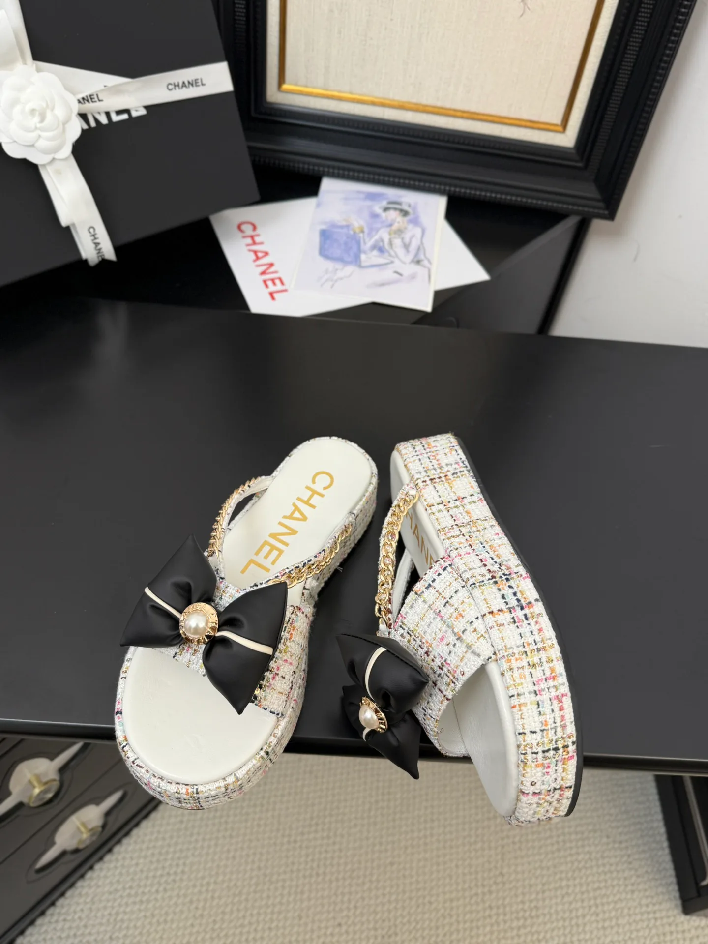 Шлепанцы Женские Chanel 20385