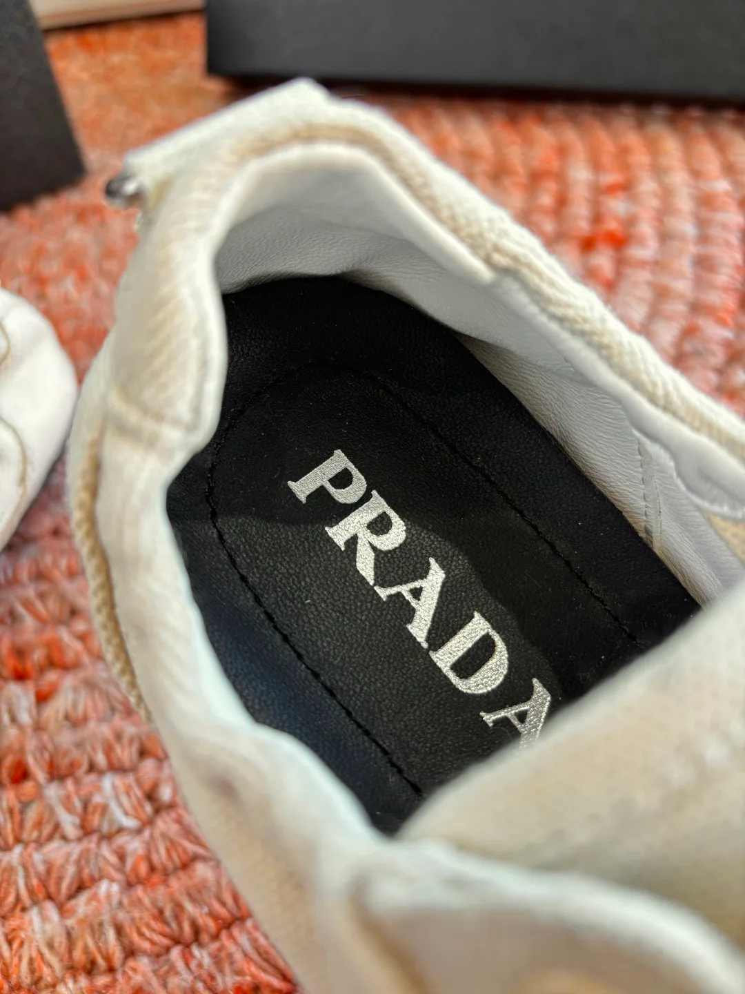 Кроссовки Женские Prada 10446955