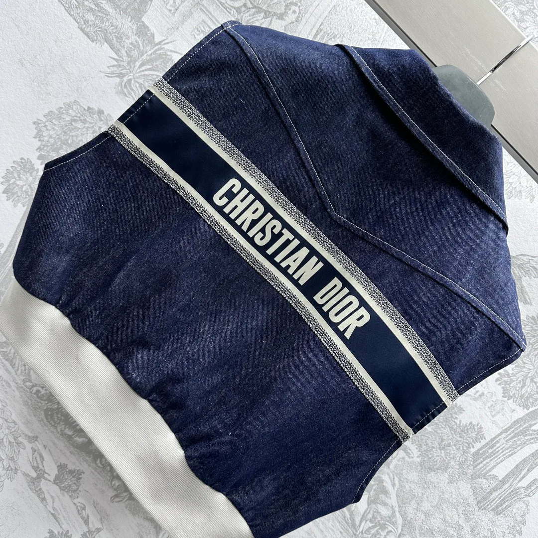 Жилеты Женские Christian Dior 11551560