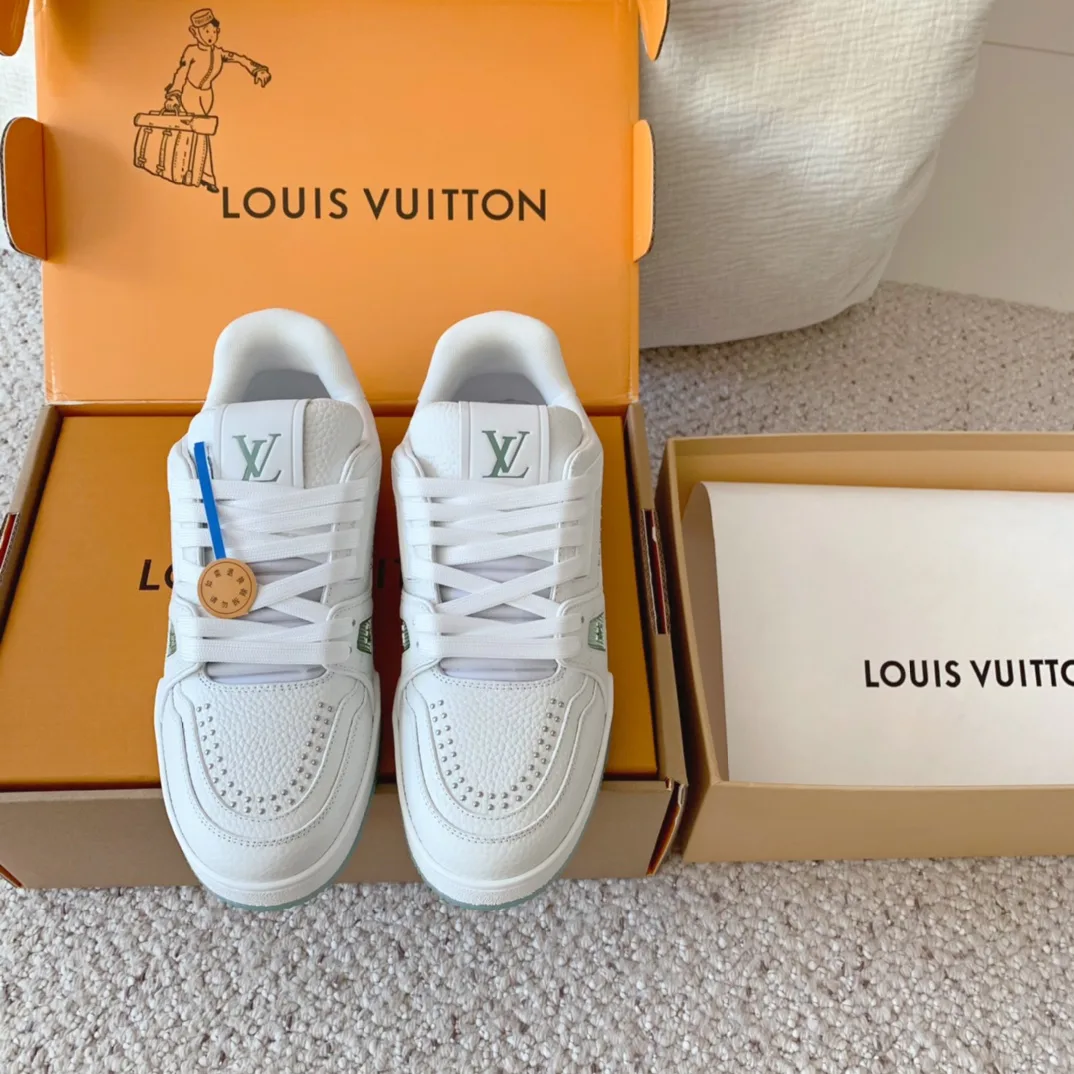 Кроссовки Женские Louis Vuitton 10290646