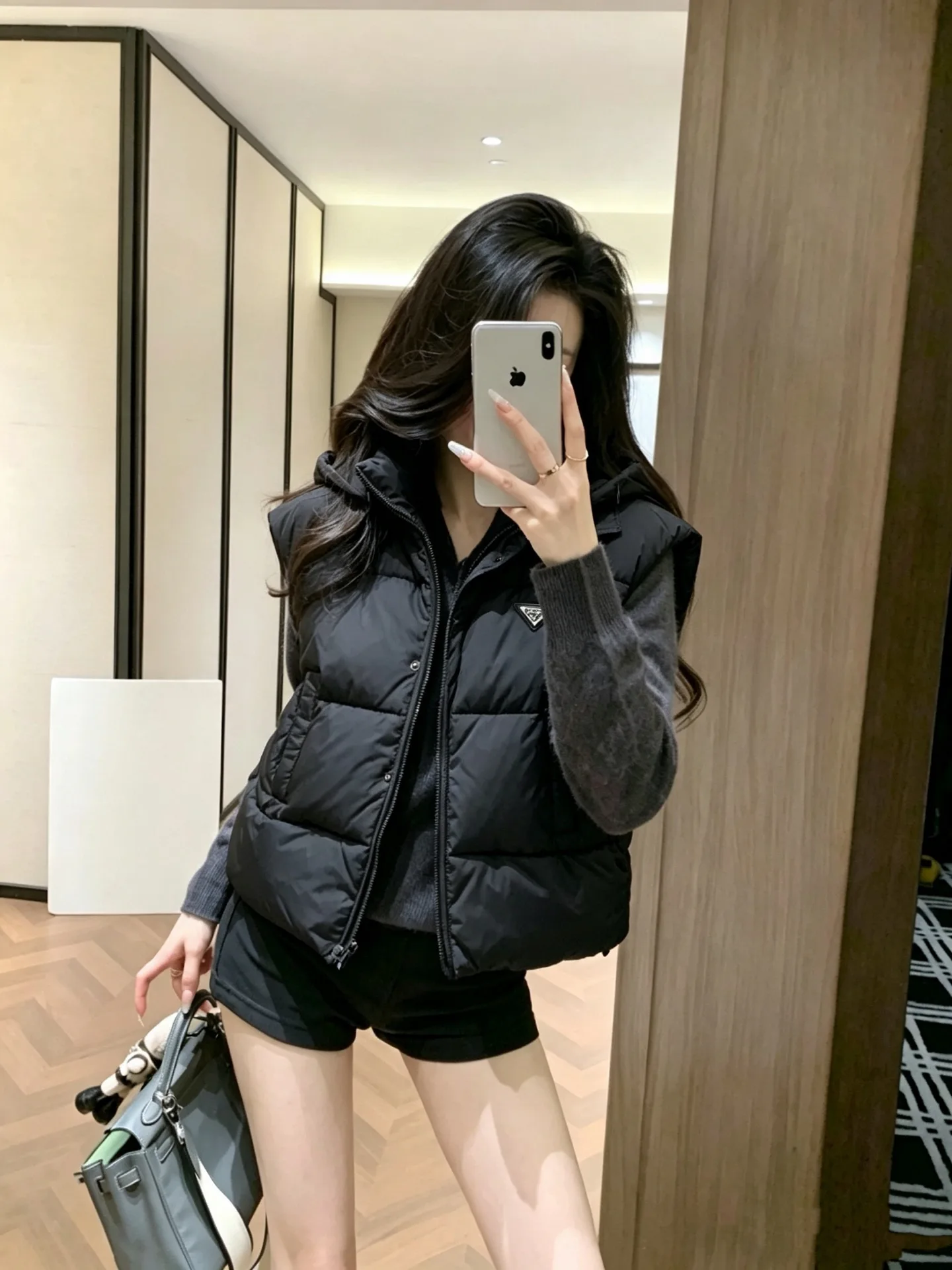 Жилеты Женские Prada 19091536