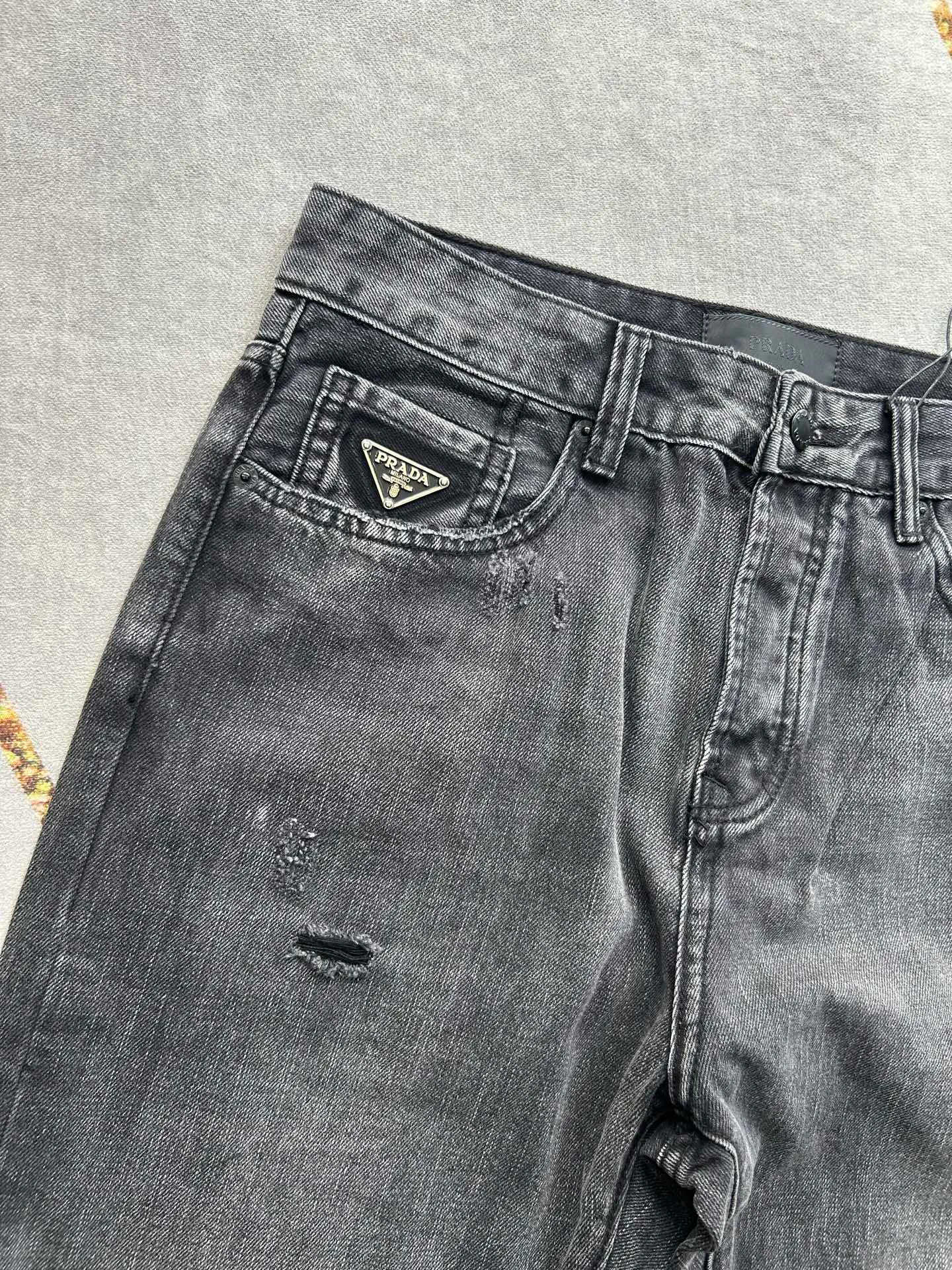 Джинсы Женские Prada 10658016