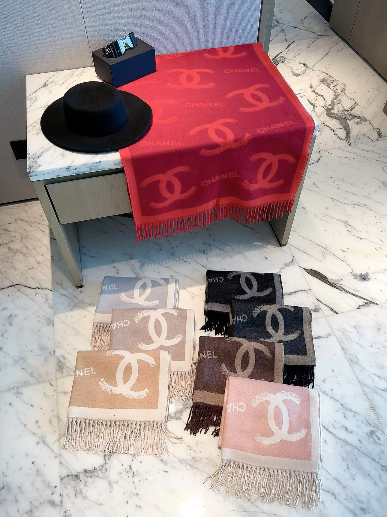 Шарфы Chanel 18598283