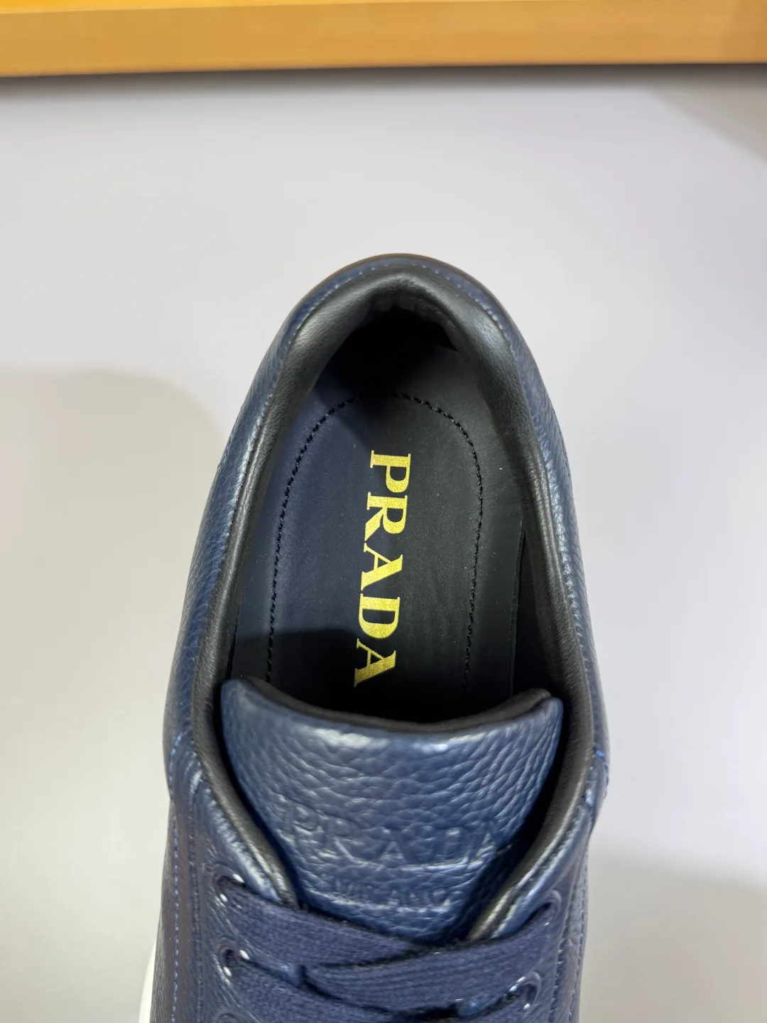 Кроссовки Мужские Prada 115778