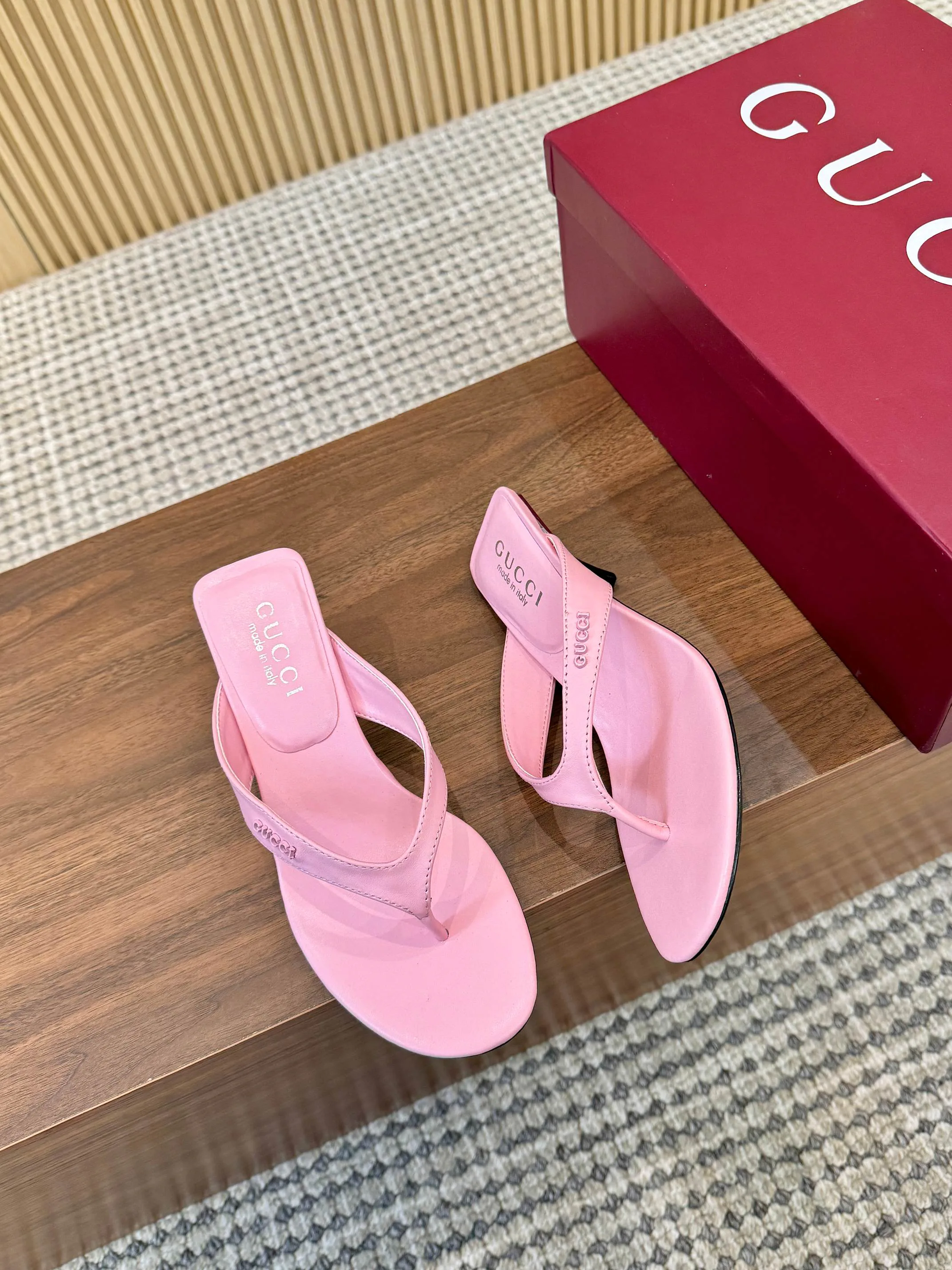 Босоножки Женские Gucci 13480536