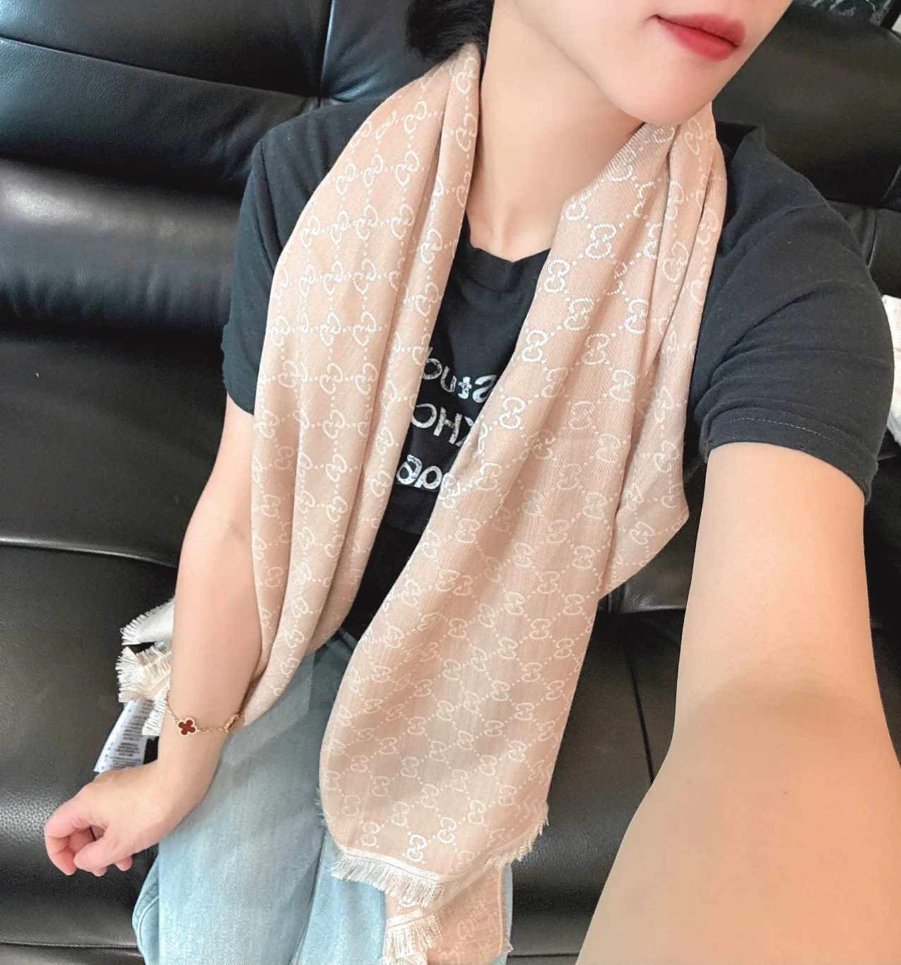 Шарфы Gucci 17448578
