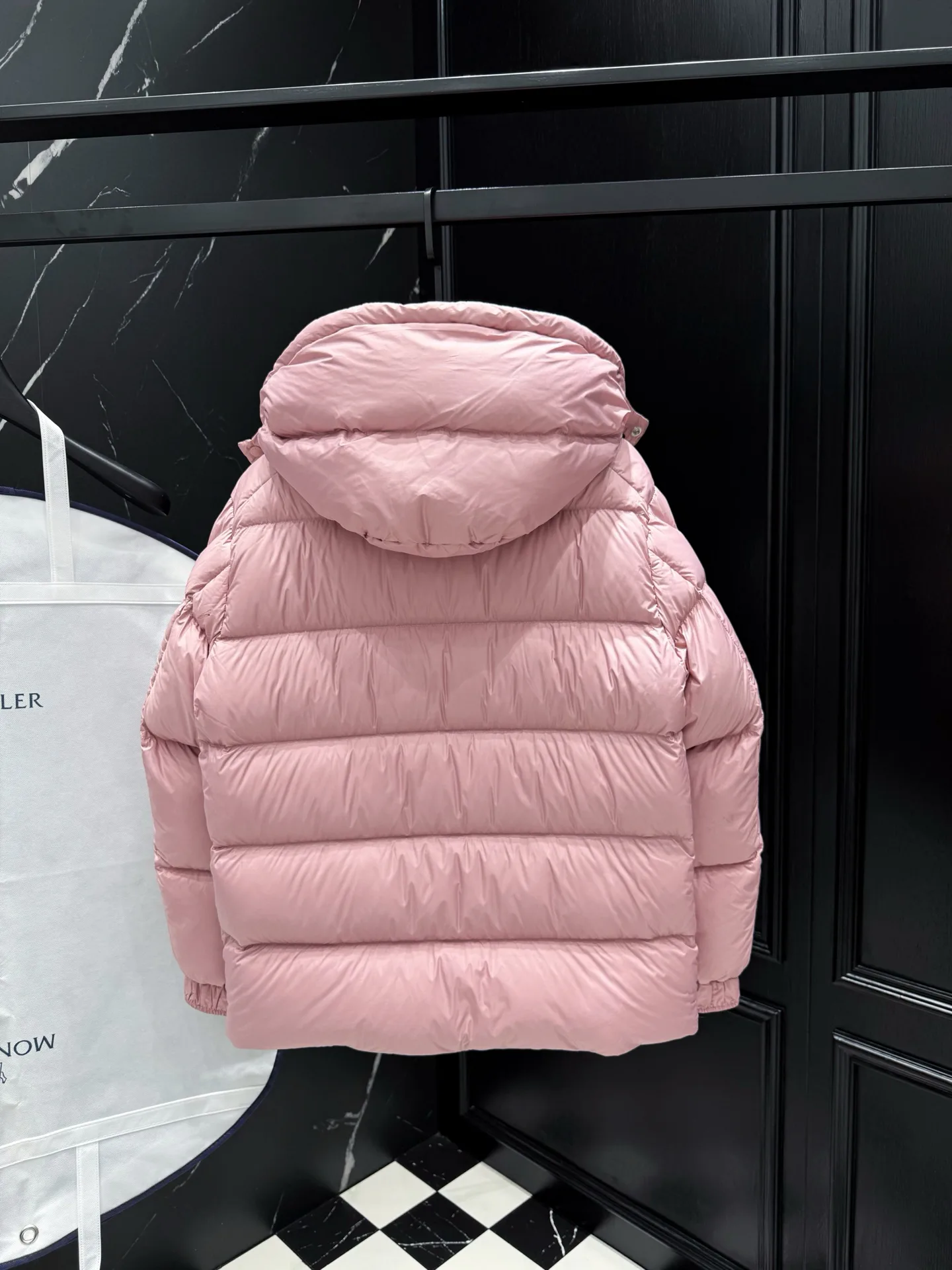 Куртки И Пуховики Женские Moncler 18035671