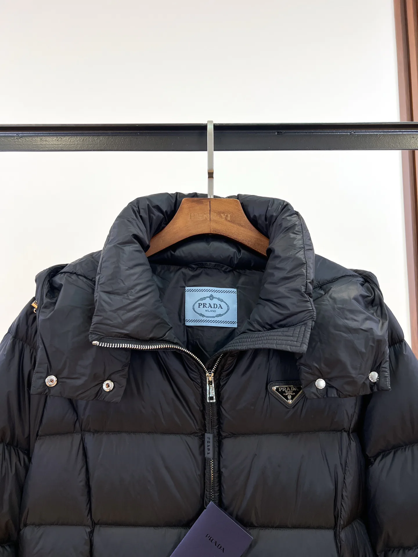 Куртки И Пуховики Женские Prada 18228771