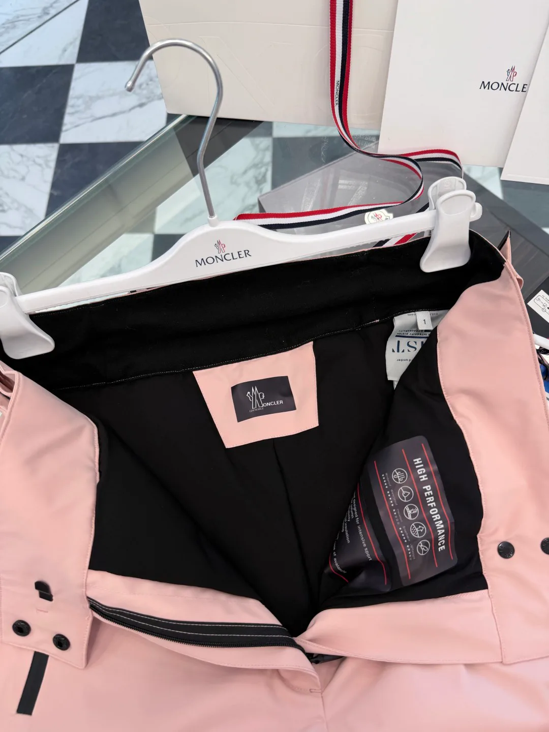 Брюки Женские Moncler 18133614